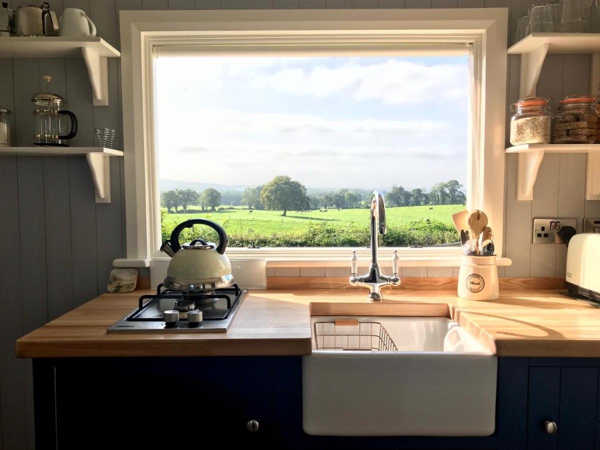 Sheelin Shepherds Hut Cavan Buitenkant foto